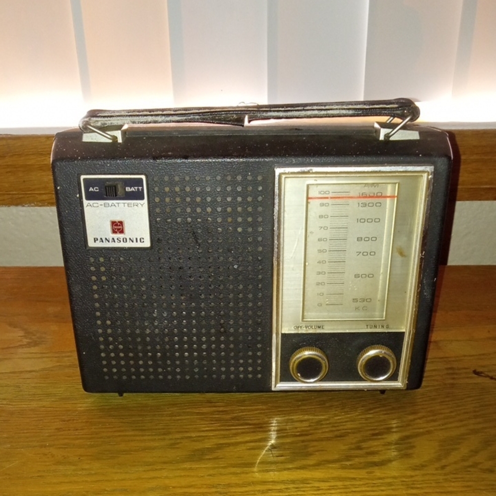 Panasonic Black Vintage Radio